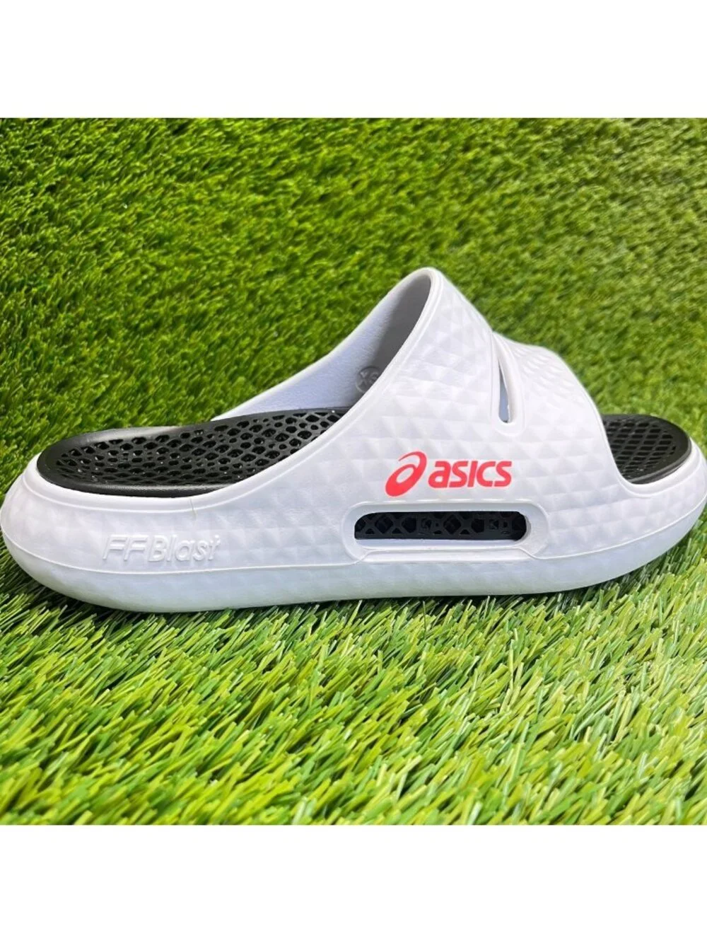 Asics Actibreeze Hybrid 2 Mens Size XS Size 5-6 White Black Slide Sandals